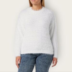Mudd white flurry sweater Size Large